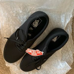 VANS- Brand New